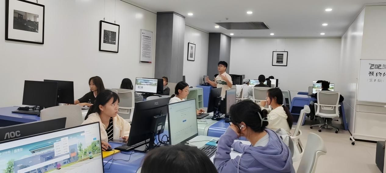 圖書館2025年下半年新學期預約培訓講座如期開展，助力師生高效獲取教育信息